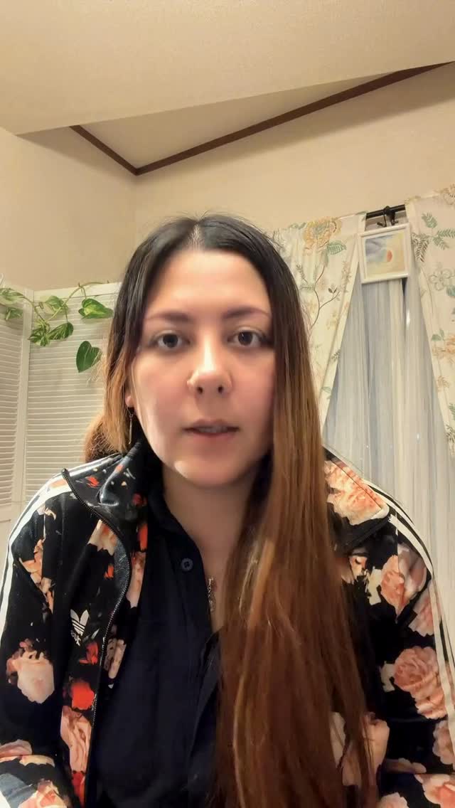 決めてるつもりで
ずっと執着してませんか？

何回も確認して、
不安になって、
また考えて…

それやってる限り、
見てるのは「叶ってない現実」のまま

決めるって、
強く願うことじゃなくて

どの現実に乗るか
静かに決まってる状態

そして、決めたらどしっと構えて追いかけない

ここズレてると、
正直ずっと同じところで止まったまま

👆気づいた人は保存してね！